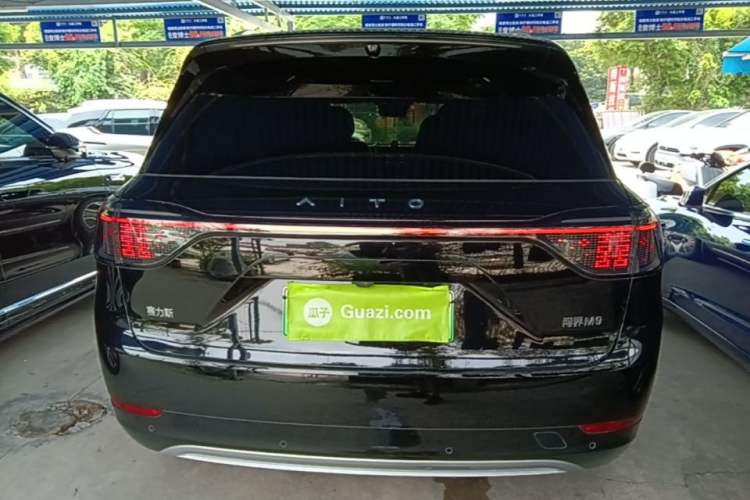 Used Hima AITO M9 2024 Range-Extended Ultra Version 52 kWh 6-Seater Model Rear