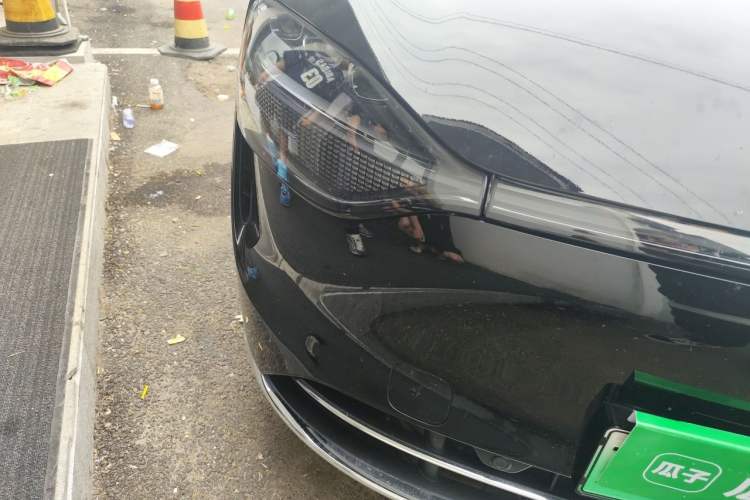 Used Hima AITO M9 2024 Range-Extended Ultra Version 42 kWh 6-Seater Model Right Front Headlight