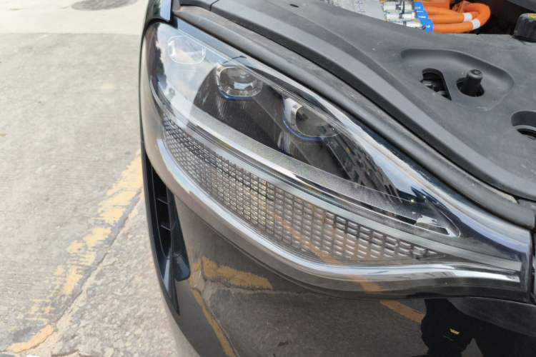 Used Hima AITO M9 2024 Range-Extended Ultra Version 42 kWh 6-Seater Model Right Front Headlight