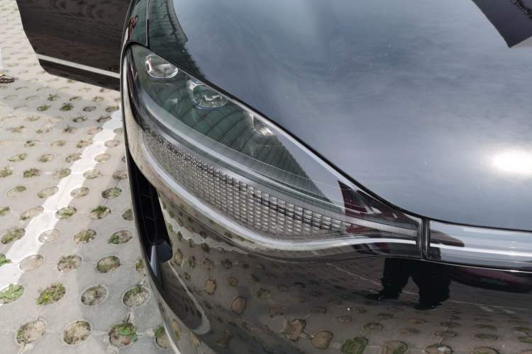 Used Hima AITO M9 2024 Range-Extended Max Edition 42 kWh 6-Seater Version Right Front Headlight