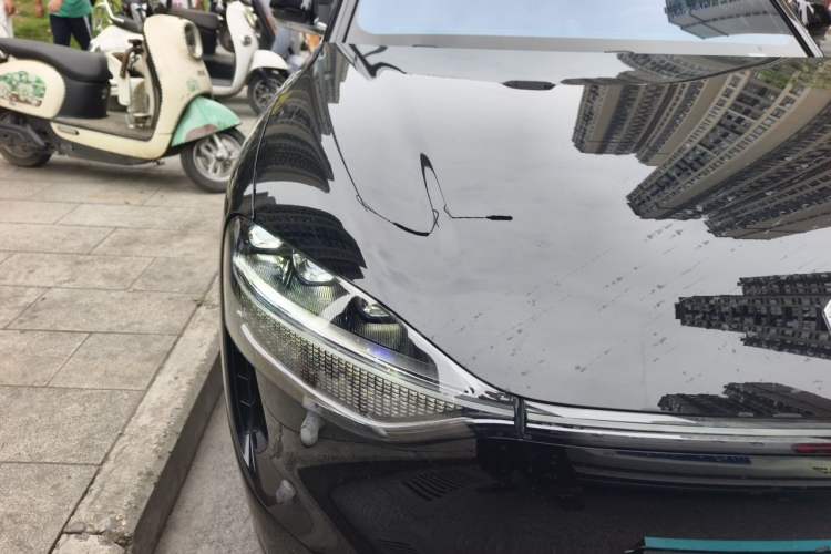 Used Hima AITO M9 2024 Range-Extended Max Edition 42 kWh 6-Seater Version Right Front Headlight