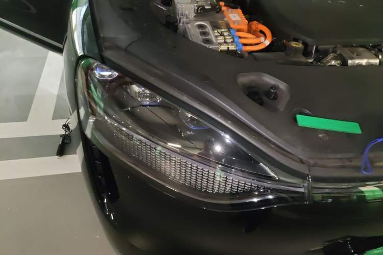Used Hima AITO M9 2024 Range-Extended Max Edition 42 kWh 6-Seater Version Right Front Headlight