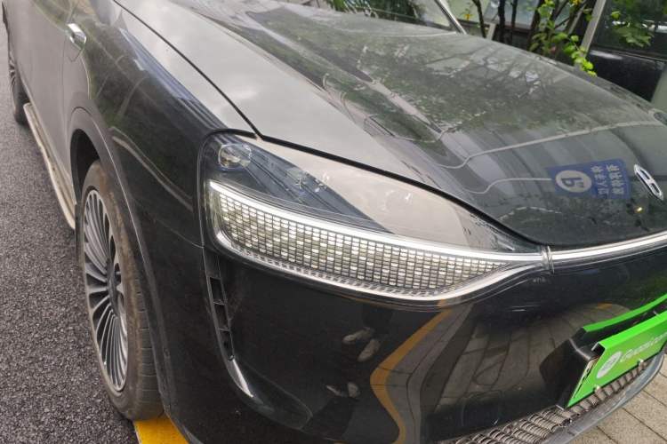 Used Hima AITO M9 2024 All-Electric Ultra Version 100 kWh 6-Seater Model Right Front Headlight