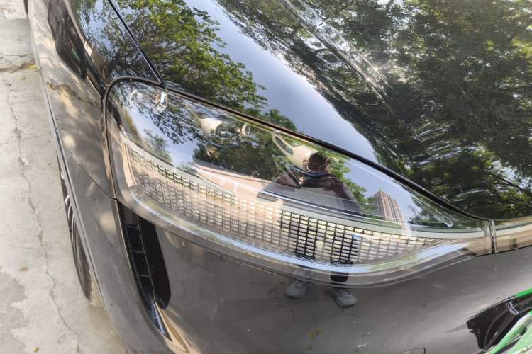 Used Hima AITO M9 2024 Range-Extended Ultra Version 42 kWh 6-Seater Model Right Front Headlight