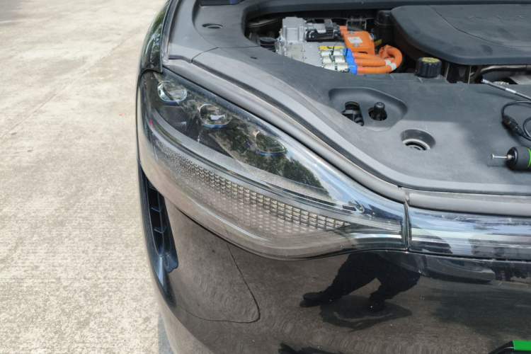 Used Hima AITO M9 2024 Range-Extended Ultra Version 42 kWh 6-Seater Model Right Front Headlight