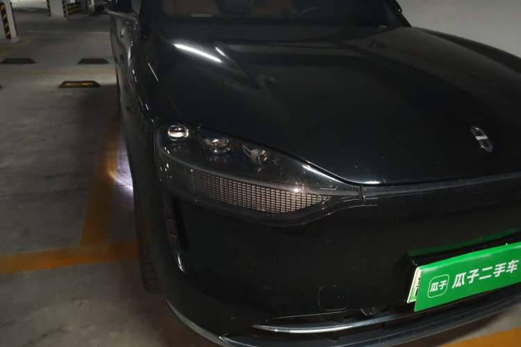 Used Hima AITO M9 2024 Range-Extended Ultra Version 42 kWh 6-Seater Model Right Front Headlight