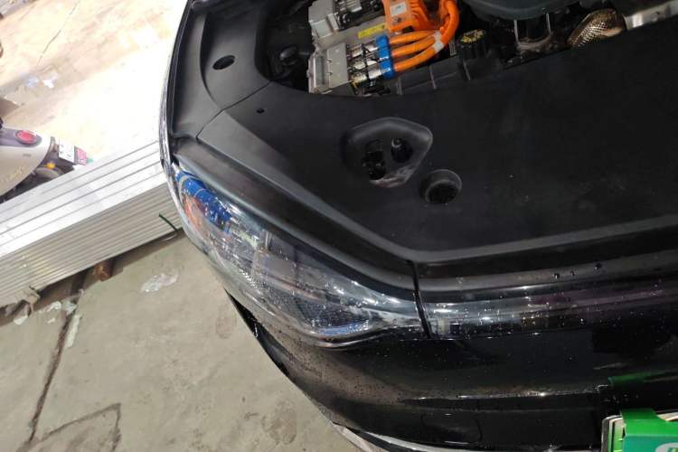Used Hima AITO M9 2024 Range-Extended Ultra Version 52 kWh 6-Seater Model Right Front Headlight