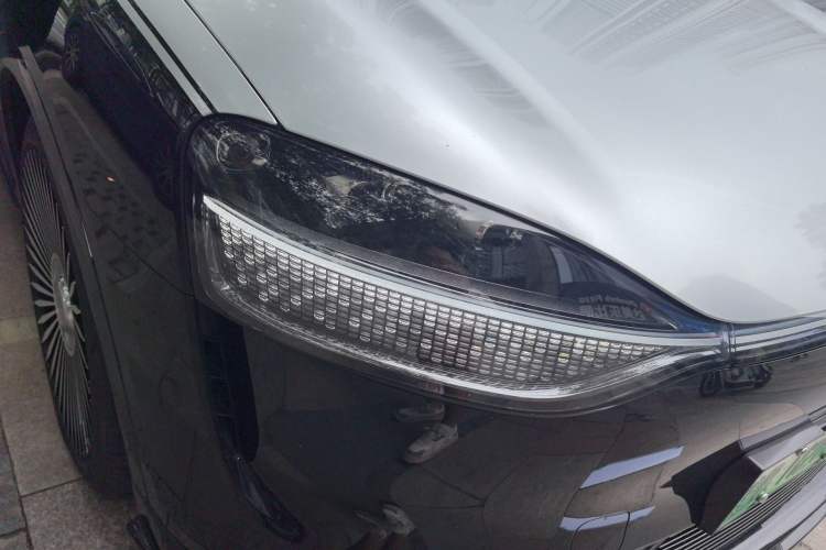 Used Hima AITO M9 2024 Range-Extended Max Edition 52 kWh 6-Seater Version Right Front Headlight
