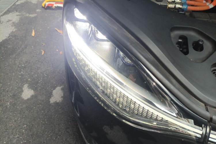 Used Hima AITO M9 2024 Range-Extended Ultra Version 42 kWh 6-Seater Model Right Front Headlight