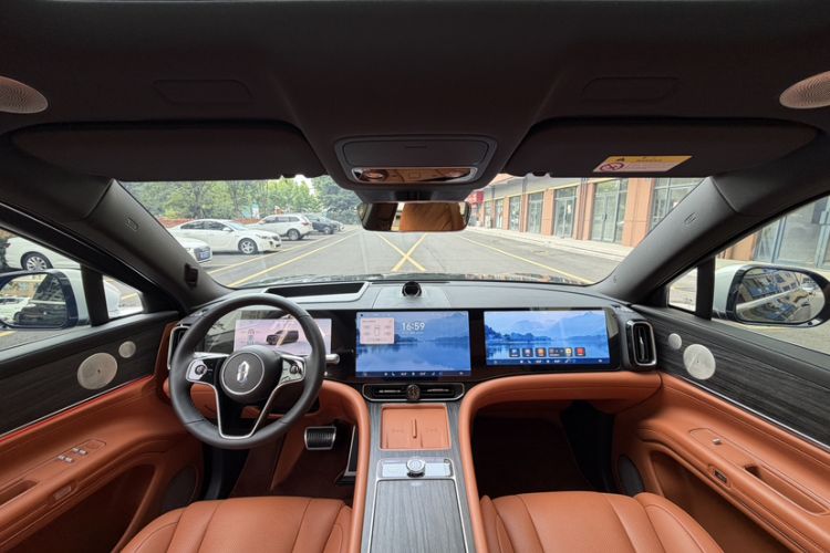 Used Hima AITO M9 2024 Range-Extended Ultra Version 42 kWh 6-Seater Model Right Front Seat