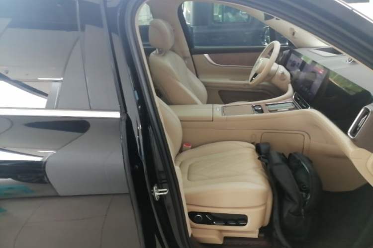 Used Hima AITO M9 2024 Range-Extended Max Edition 42 kWh 6-Seater Version Right Front Seat