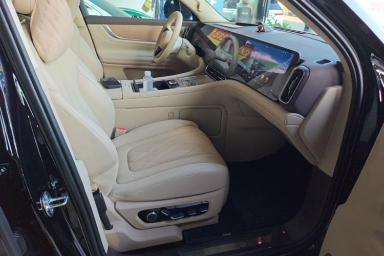 Used Hima AITO M9 2024 Range-Extended Ultra Version 52 kWh 6-Seater Model Right Front Seat