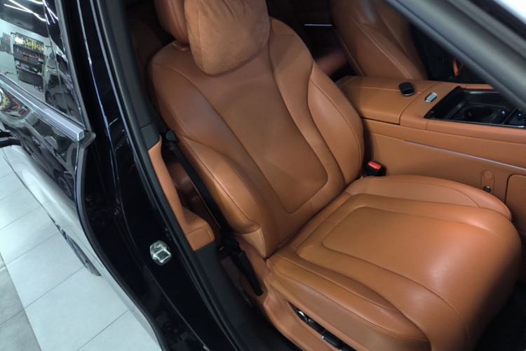 Used Hima AITO M9 2024 Range-Extended Ultra Version 42 kWh 6-Seater Model Right Front Seat