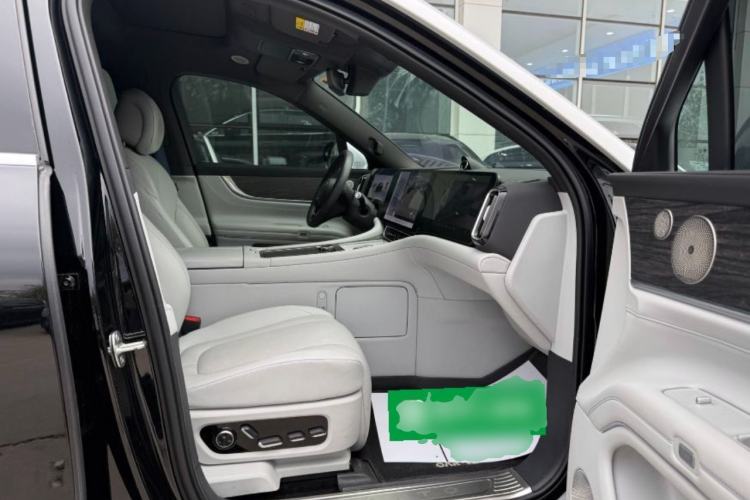 Used Hima AITO M9 2024 Range-Extended Max Edition 42 kWh 6-Seater Version Right Front Seat