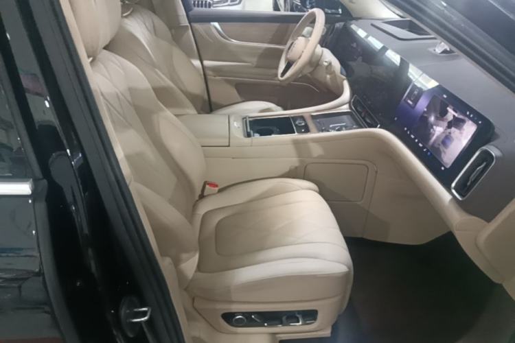 Used Hima AITO M9 2024 Range-Extended Ultra Version 42 kWh 6-Seater Model Right Front Seat