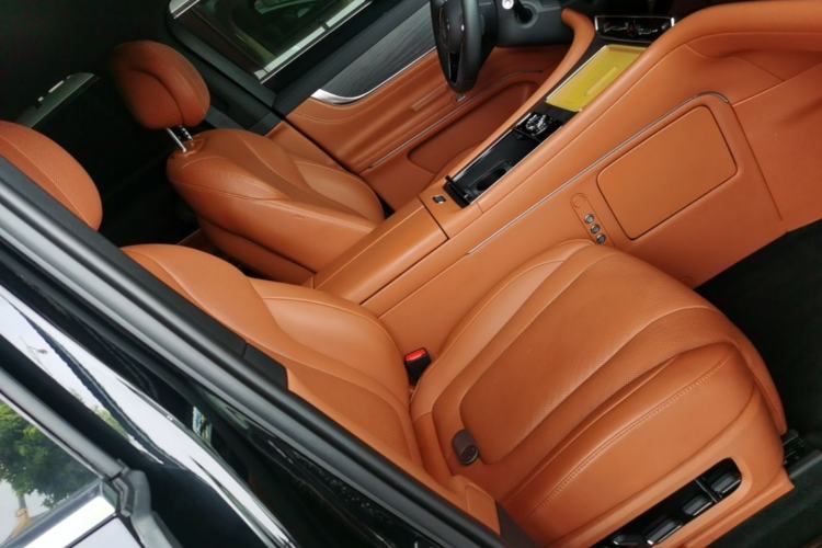 Used Hima AITO M9 2024 Range-Extended Max Edition 52 kWh 6-Seater Version Right Front Seat
