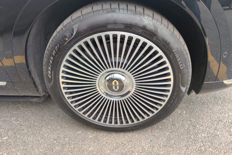 Used Hima AITO M9 2024 Range-Extended Ultra Version 52 kWh 5-Seater Model Right Front Wheel Hub
