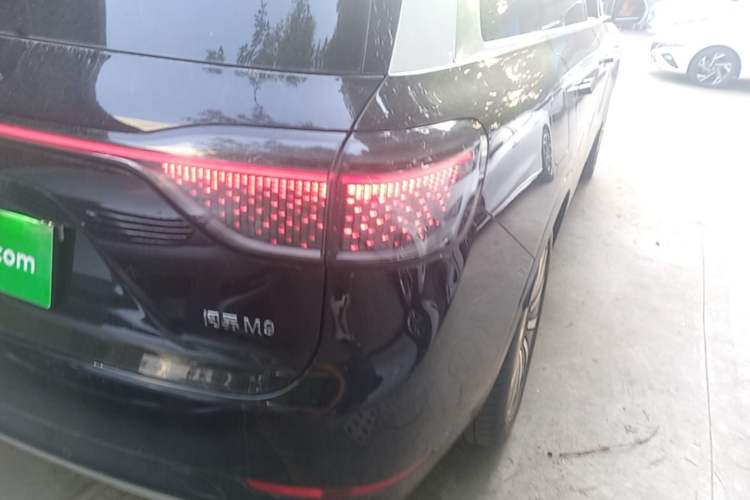 Used Hima AITO M9 2024 Range-Extended Ultra Version 42 kWh 6-Seater Model Right Rear Taillight