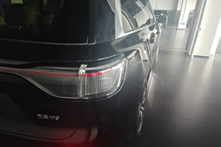Used Hima AITO M9 2024 Range-Extended Ultra Version 52 kWh 6-Seater Model Right Rear Taillight