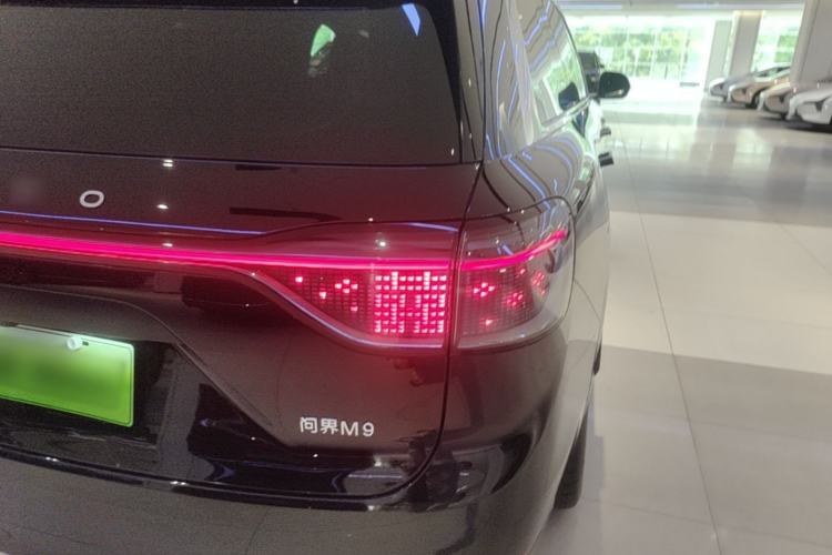 Used Hima AITO M9 2024 Range-Extended Max Edition 52 kWh 5-Seater Version Right Rear Taillight