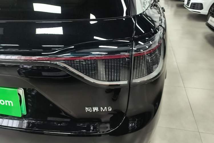Used Hima AITO M9 2024 Range-Extended Ultra Version 42 kWh 6-Seater Model Right Rear Taillight