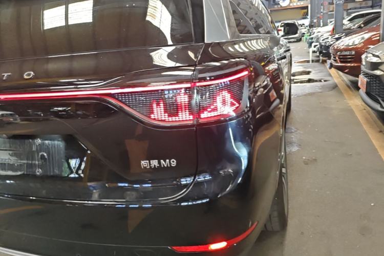 Used Hima AITO M9 2024 Range-Extended Ultra Version 42 kWh 6-Seater Model Right Rear Taillight