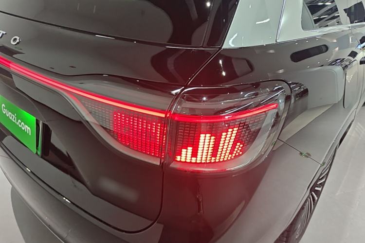 Used Hima AITO M9 2024 Range-Extended Max Edition 52 kWh 6-Seater Version Right Rear Taillight