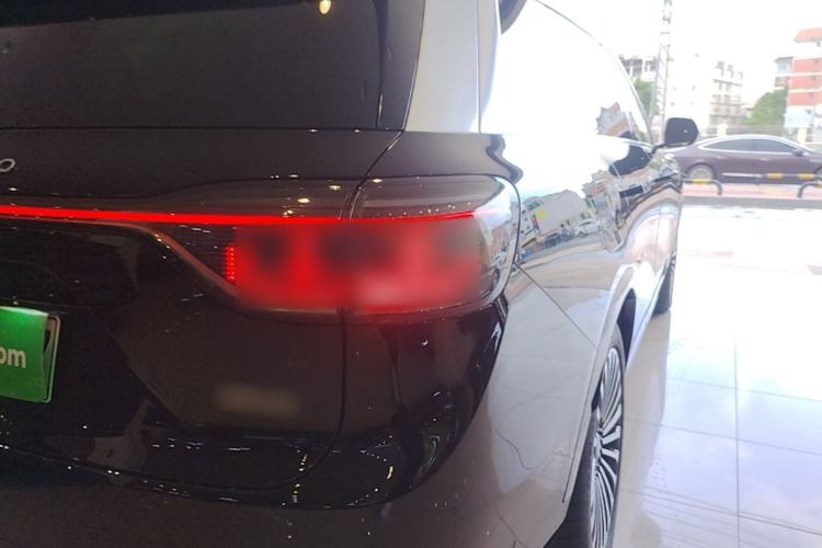 Used Hima AITO M9 2024 Range-Extended Ultra Version 42 kWh 6-Seater Model Right Rear Taillight