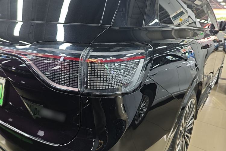 Used Hima AITO M9 2024 Range-Extended Ultra Version 42 kWh 6-Seater Model Right Rear Taillight