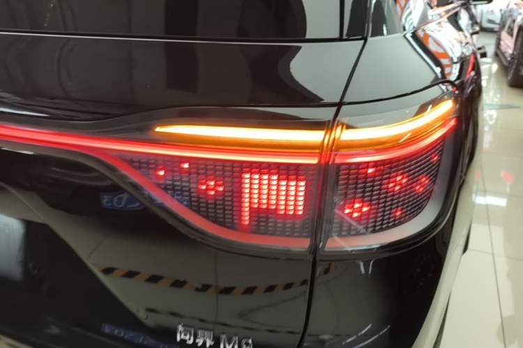 Used Hima AITO M9 2024 Range-Extended Ultra Version 42 kWh 6-Seater Model Right Rear Taillight