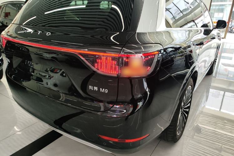 Used Hima AITO M9 2024 Range-Extended Ultra Version 52 kWh 5-Seater Model Right Rear Taillight