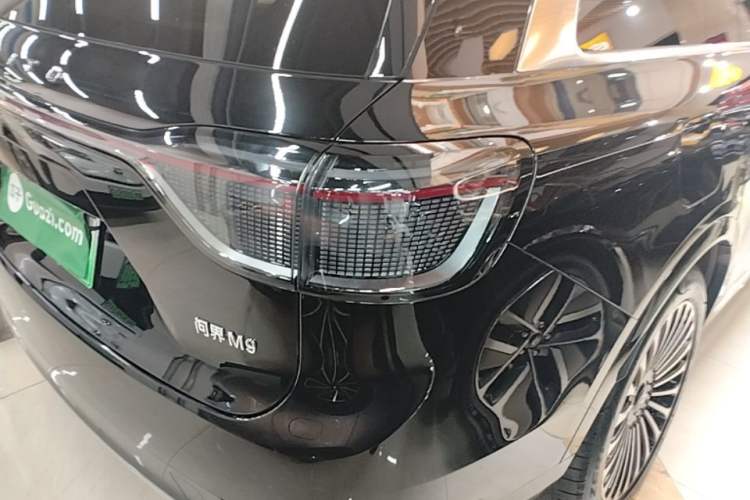 Used Hima AITO M9 2024 Range-Extended Ultra Version 52 kWh 6-Seater Model Right Rear Taillight