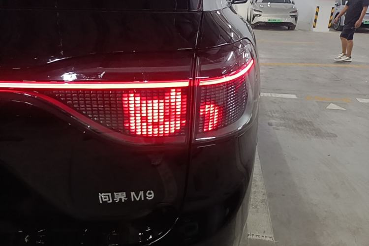 Used Hima AITO M9 2024 Range-Extended Ultra Version 42 kWh 6-Seater Model Right Rear Taillight