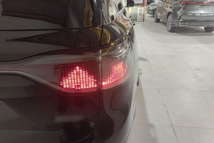 Used Hima AITO M9 2024 Range-Extended Ultra Version 42 kWh 6-Seater Model Right Rear Taillight