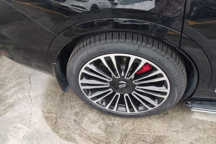 Used Hima AITO M9 2024 Range-Extended Max Edition 42 kWh 6-Seater Version Right Rear Wheel Hub
