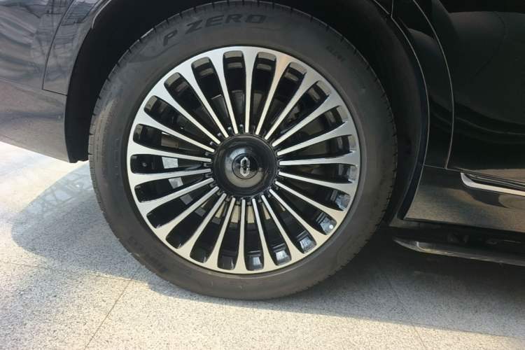 Used Hima AITO M9 2024 Range-Extended Ultra Version 52 kWh 5-Seater Model Right Rear Wheel Hub