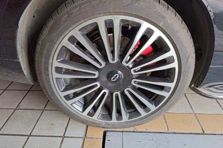 Used Hima AITO M9 2024 Range-Extended Ultra Version 52 kWh 6-Seater Model Right Rear Wheel Hub