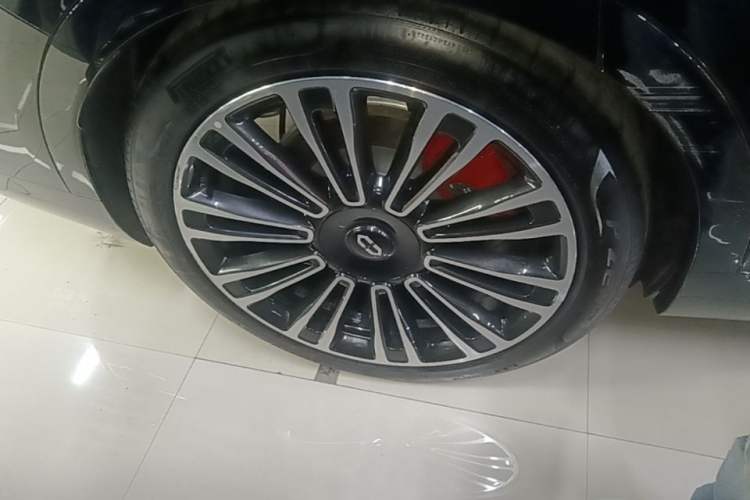 Used Hima AITO M9 2024 Range-Extended Ultra Version 42 kWh 6-Seater Model Right Rear Wheel Hub