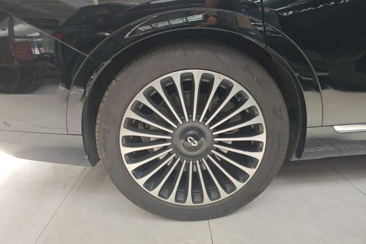 Used Hima AITO M9 2024 Range-Extended Ultra Version 52 kWh 6-Seater Model Right Rear Wheel Hub