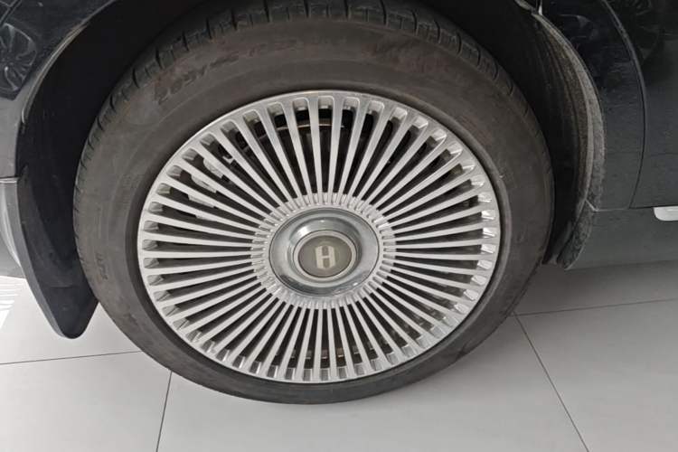 Used Hima AITO M9 2024 Range-Extended Ultra Version 52 kWh 6-Seater Model Right Rear Wheel Hub
