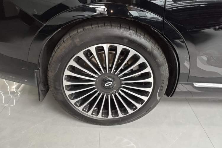 Used Hima AITO M9 2024 Range-Extended Ultra Version 52 kWh 5-Seater Model Right Rear Wheel Hub