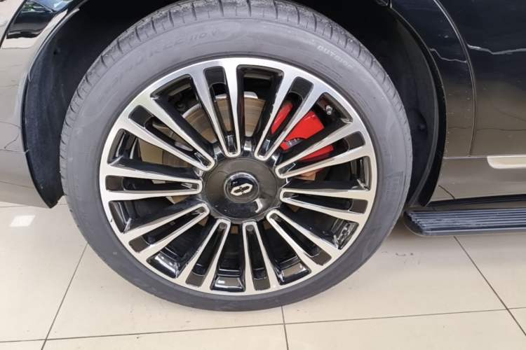 Used Hima AITO M9 2024 Range-Extended Ultra Version 42 kWh 6-Seater Model Right Rear Wheel Hub