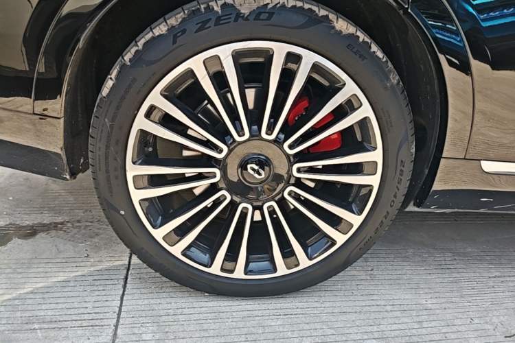 Used Hima AITO M9 2024 Range-Extended Ultra Version 42 kWh 6-Seater Model Right Rear Wheel Hub