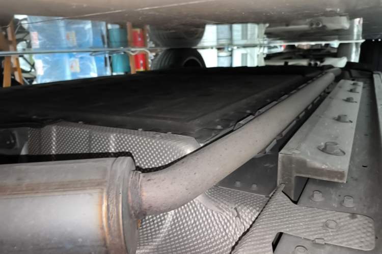 Used Hima AITO M9 2024 Range-Extended Ultra Version 42 kWh 6-Seater Model Right Side Sill