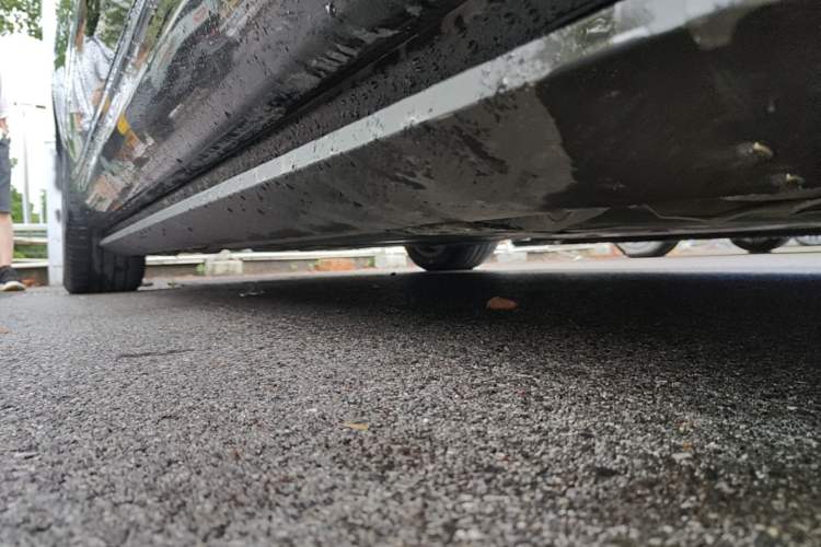 Used Hima AITO M9 2024 Range-Extended Max Edition 42 kWh 6-Seater Version Right Side Sill