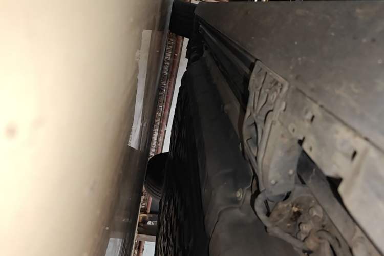 Used Hima AITO M9 2024 Range-Extended Ultra Version 52 kWh 6-Seater Model Right Side Sill