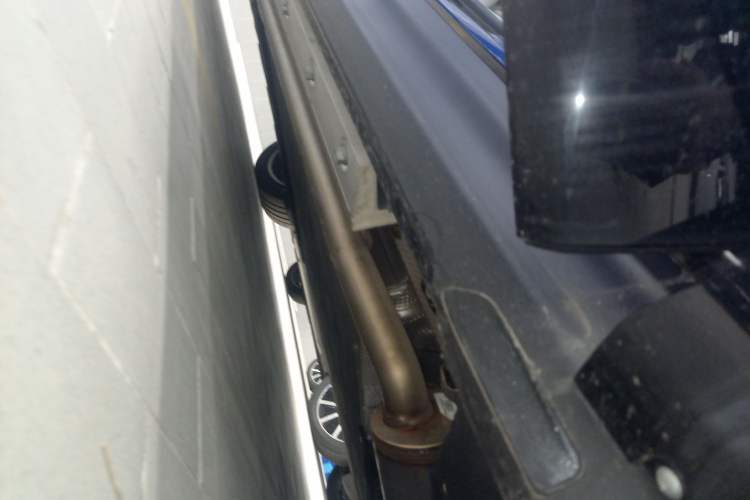 Used Hima AITO M9 2024 Range-Extended Ultra Version 42 kWh 6-Seater Model Right Side Sill