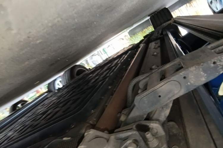Used Hima AITO M9 2024 Range-Extended Ultra Version 52 kWh 6-Seater Model Right Side Sill