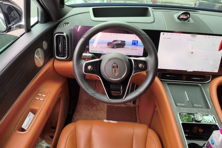 Used Hima AITO M9 2024 Range-Extended Ultra Version 42 kWh 6-Seater Model Steering Wheel