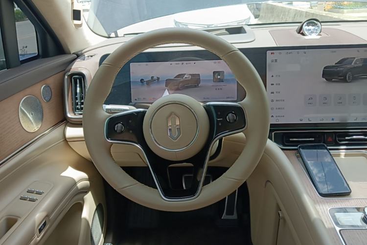 Used Hima AITO M9 2024 Range-Extended Ultra Version 52 kWh 6-Seater Model Steering Wheel